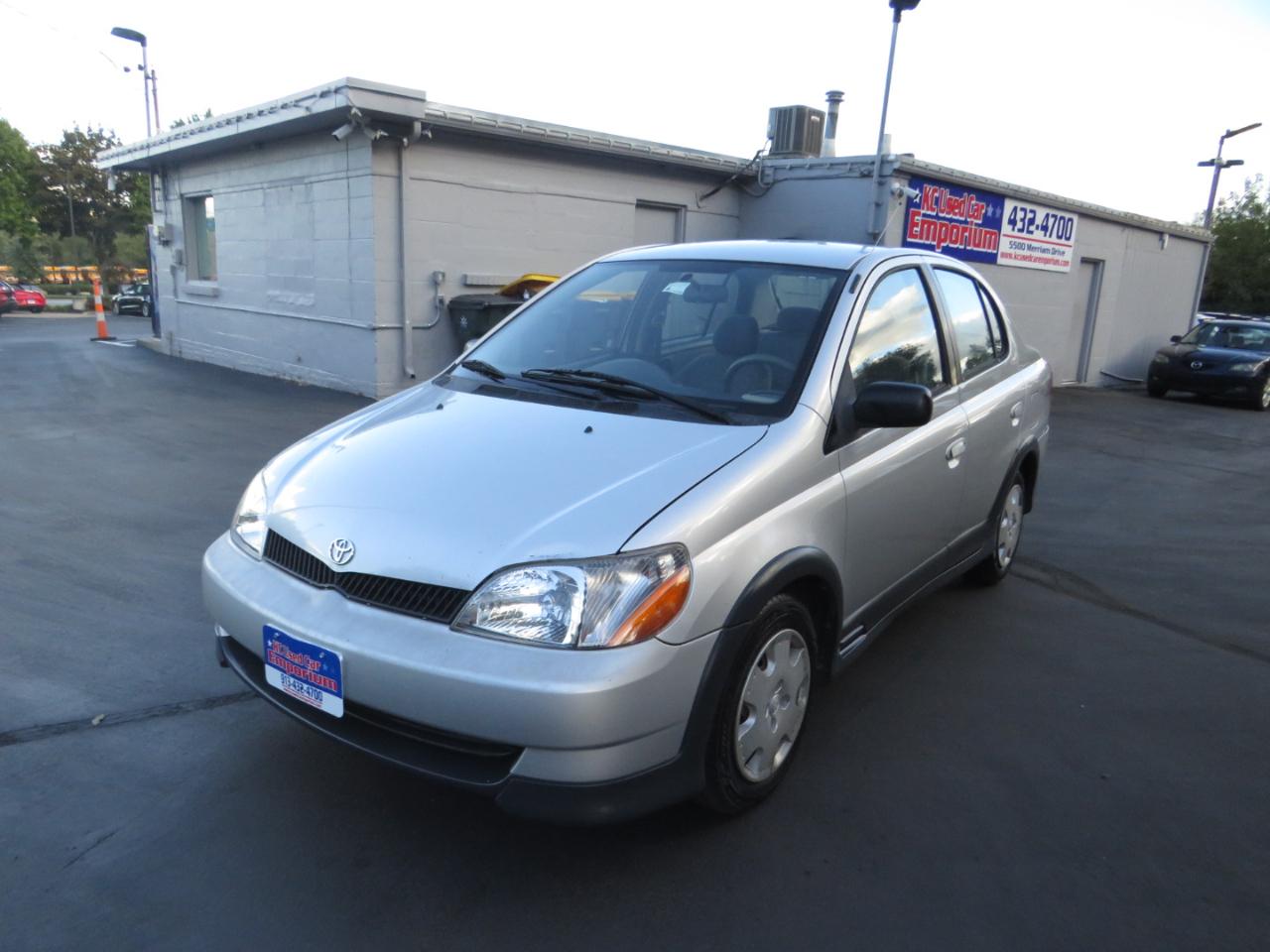 Toyota ECHO 4dr Sdn Manual (Natl) 2002