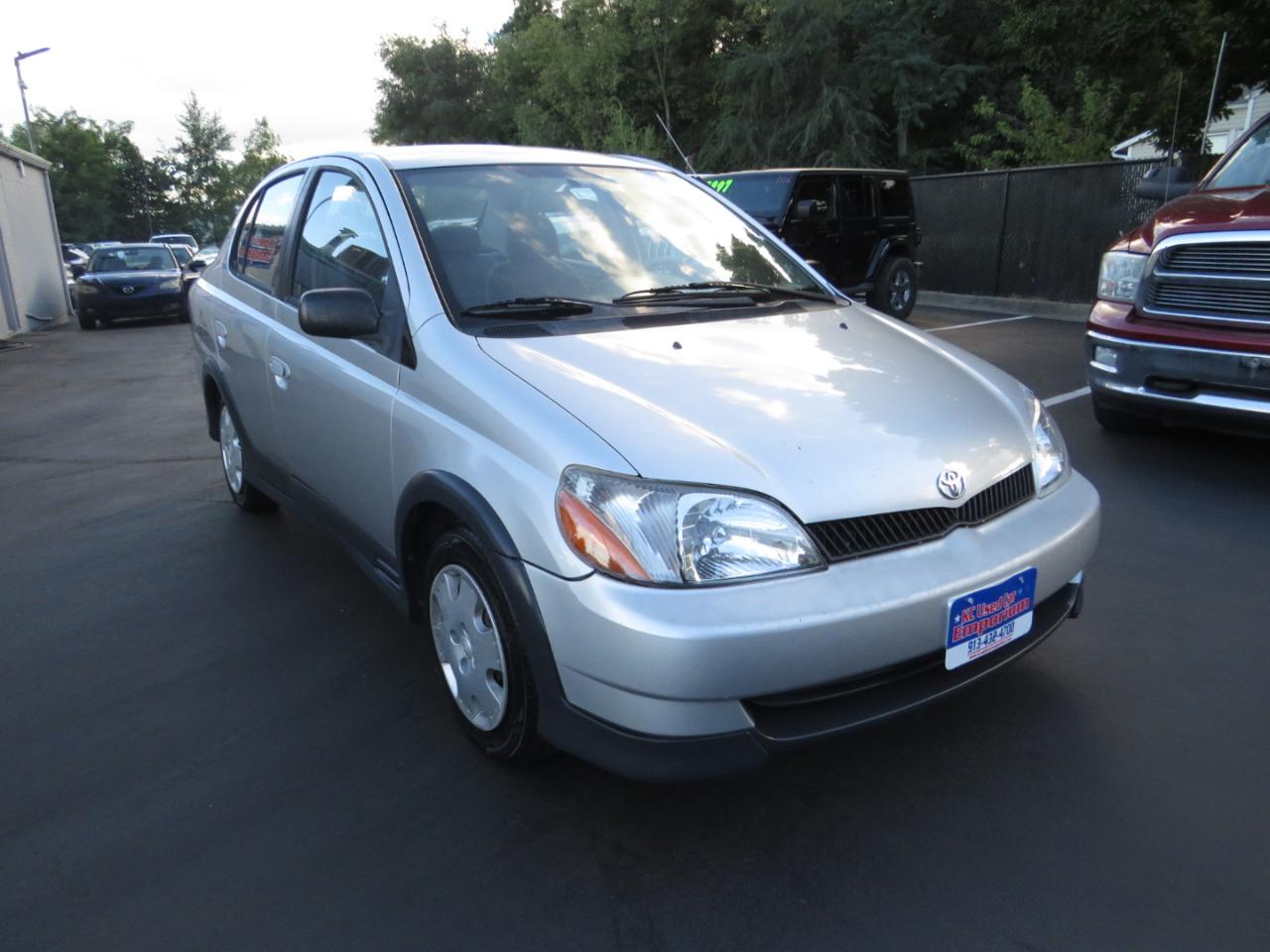Toyota ECHO 4dr Sdn Manual (Natl) 2002
