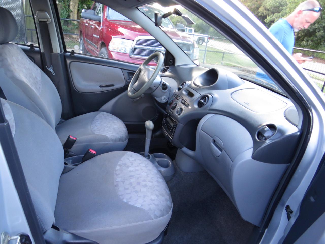 Toyota ECHO 4dr Sdn Manual (Natl) 2002