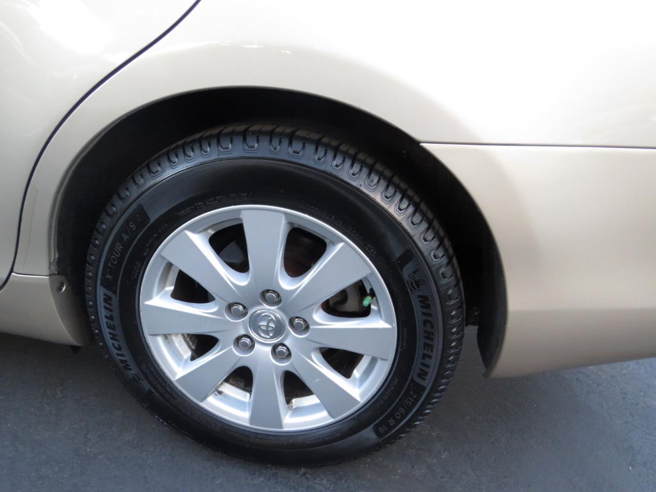 Toyota Camry 4dr Sdn V6 Auto XLE (Natl) 2007