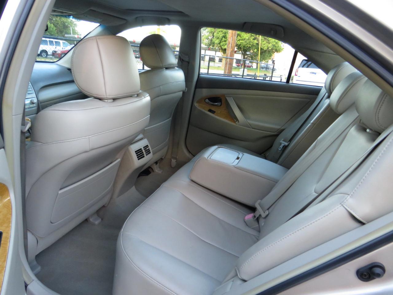 Toyota Camry 4dr Sdn V6 Auto XLE (Natl) 2007