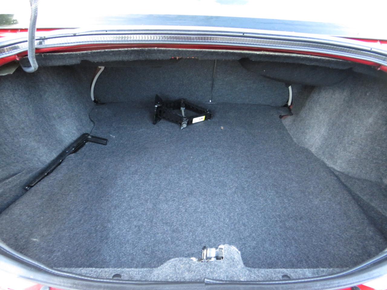 Dodge Avenger 4dr Sdn R/T 2009