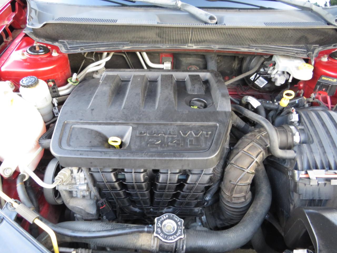 Dodge Avenger 4dr Sdn R/T 2009