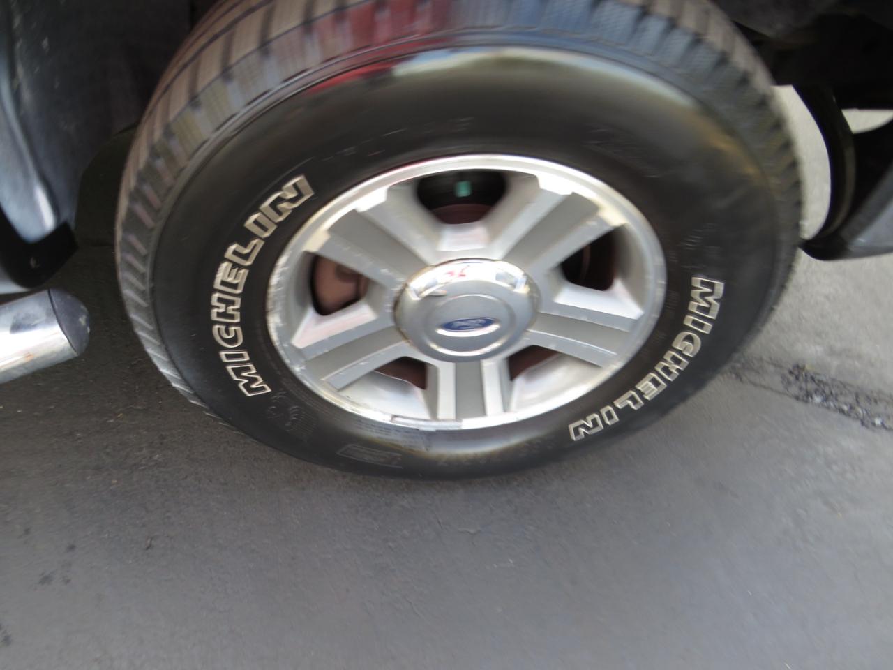 Ford F-150 Supercab 145" Lariat 4WD 2006