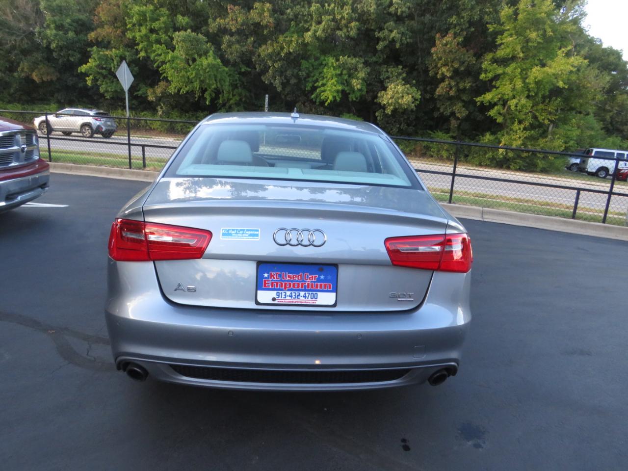 Audi A6 4dr Sdn quattro 3.0T Prestige 2012