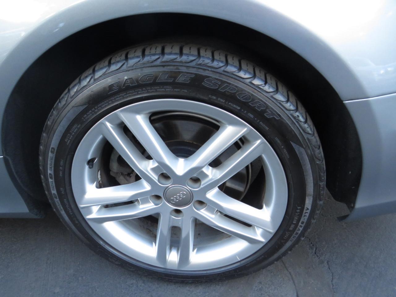 Audi A6 4dr Sdn quattro 3.0T Prestige 2012