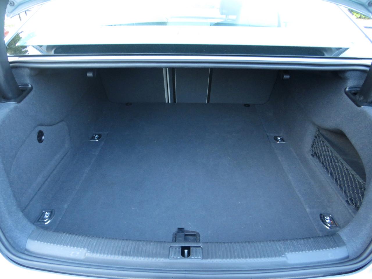 Audi A6 4dr Sdn quattro 3.0T Prestige 2012