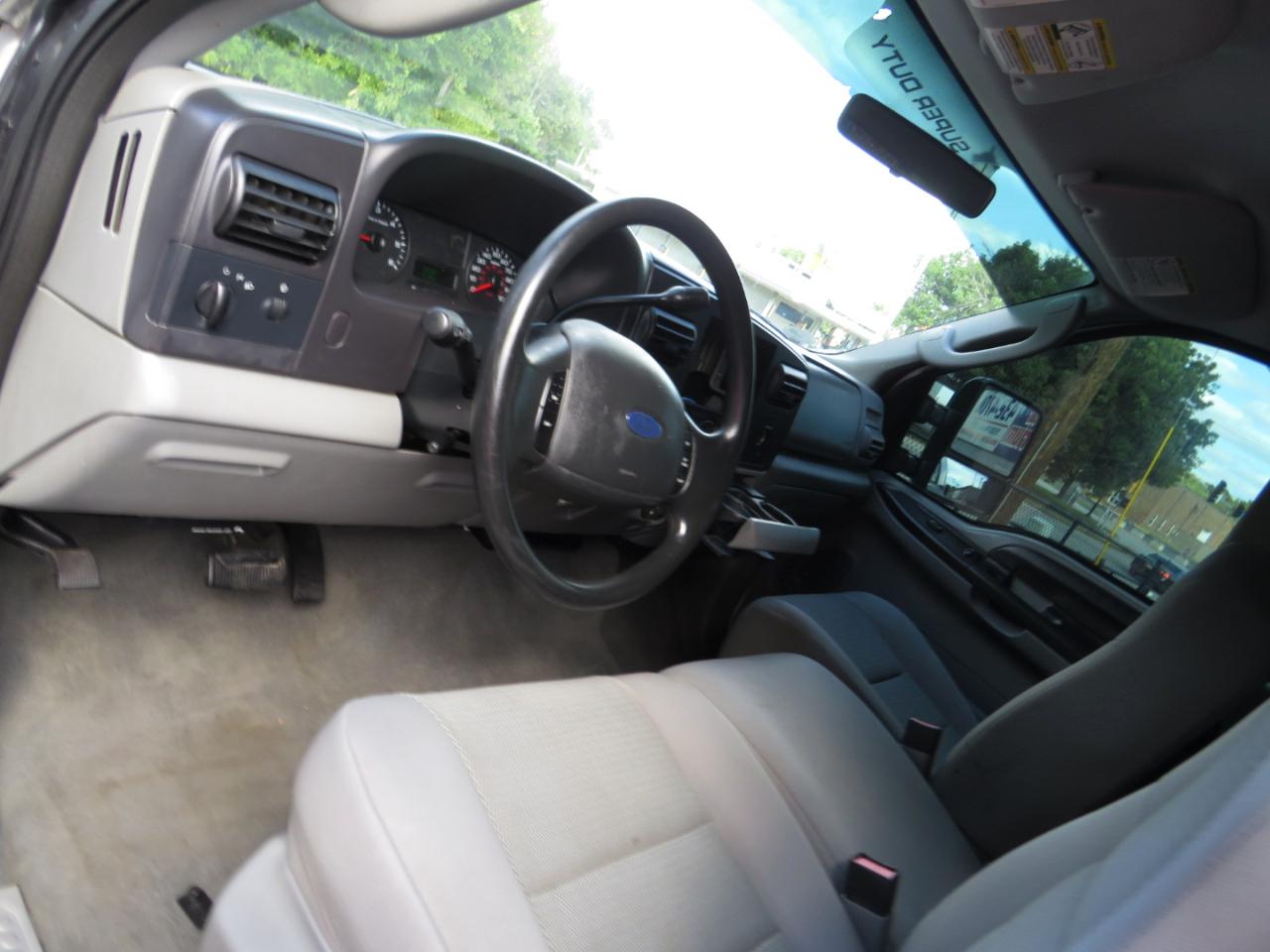 Ford Super Duty F-250 Crew Cab 156" King Ranch 4WD 2005
