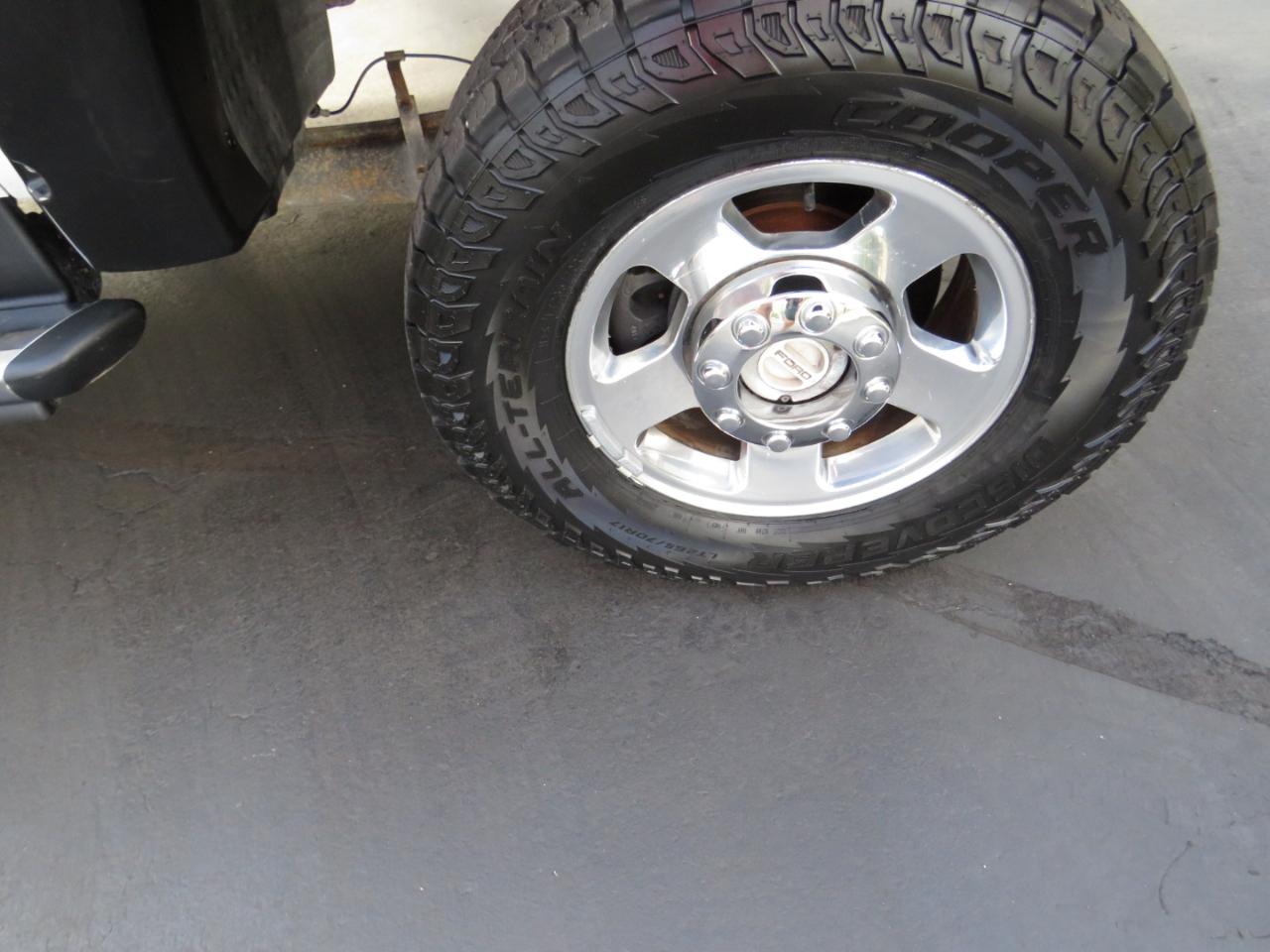Ford Super Duty F-250 Crew Cab 156" King Ranch 4WD 2005