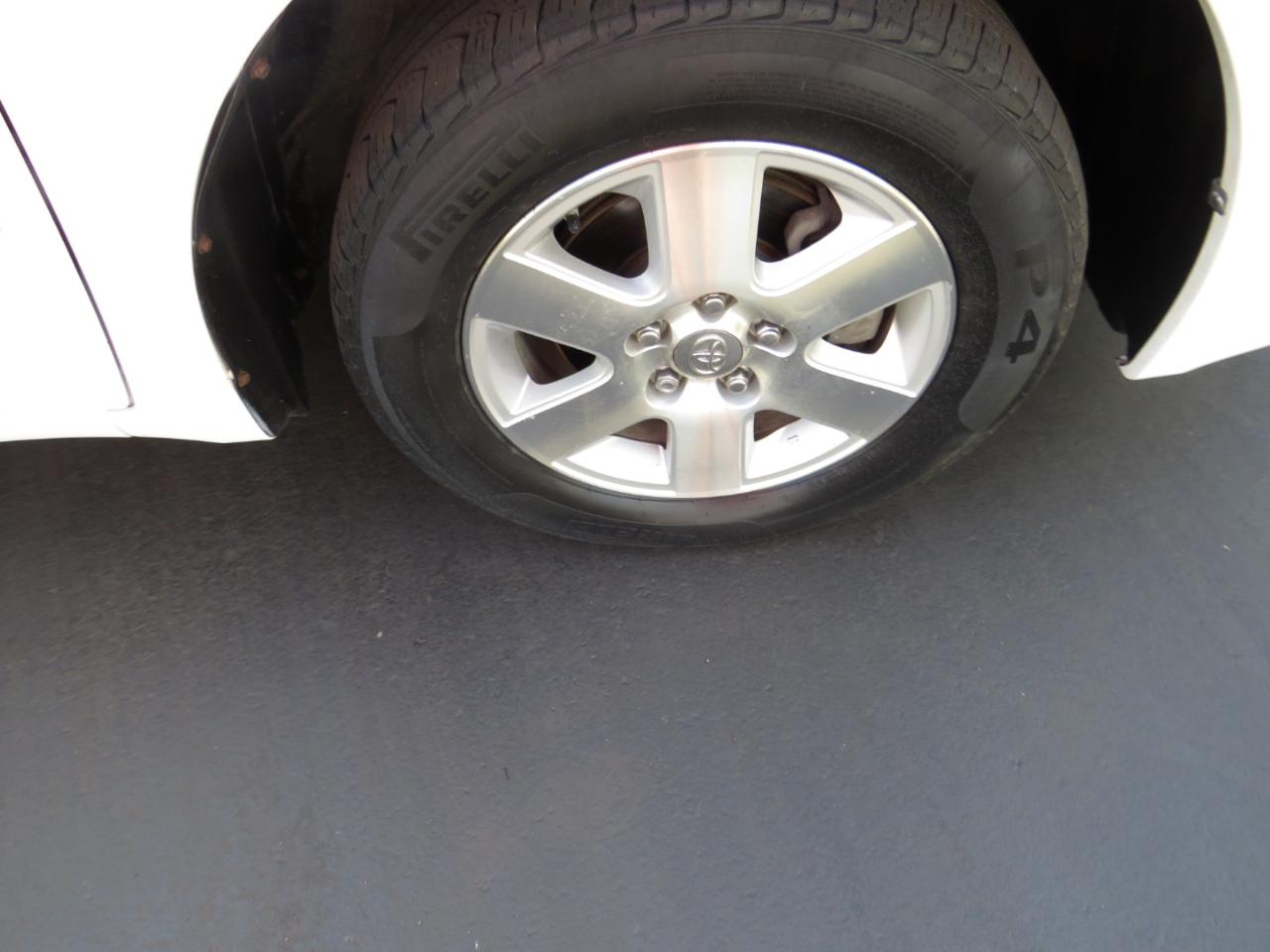 Toyota Sienna 5dr 7-Pass Van CE FWD (Natl) 2008