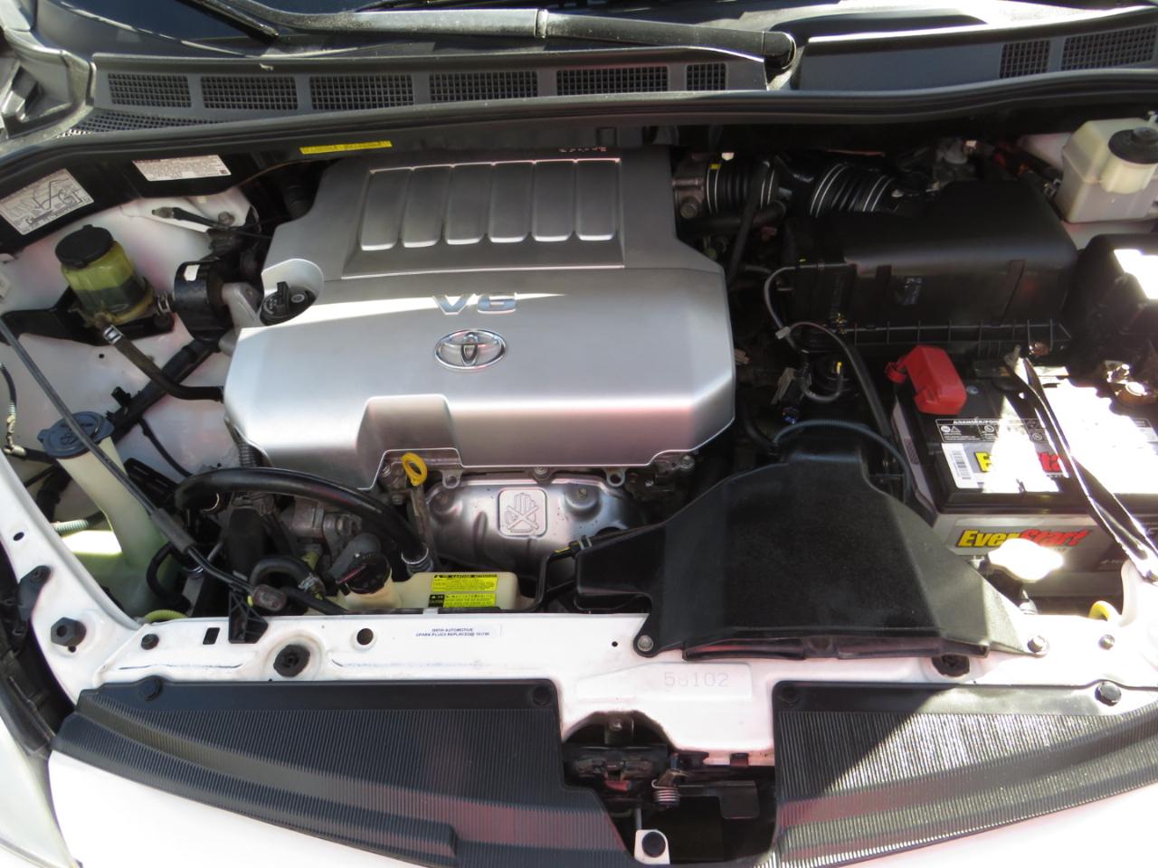 Toyota Sienna 5dr 7-Pass Van CE FWD (Natl) 2008