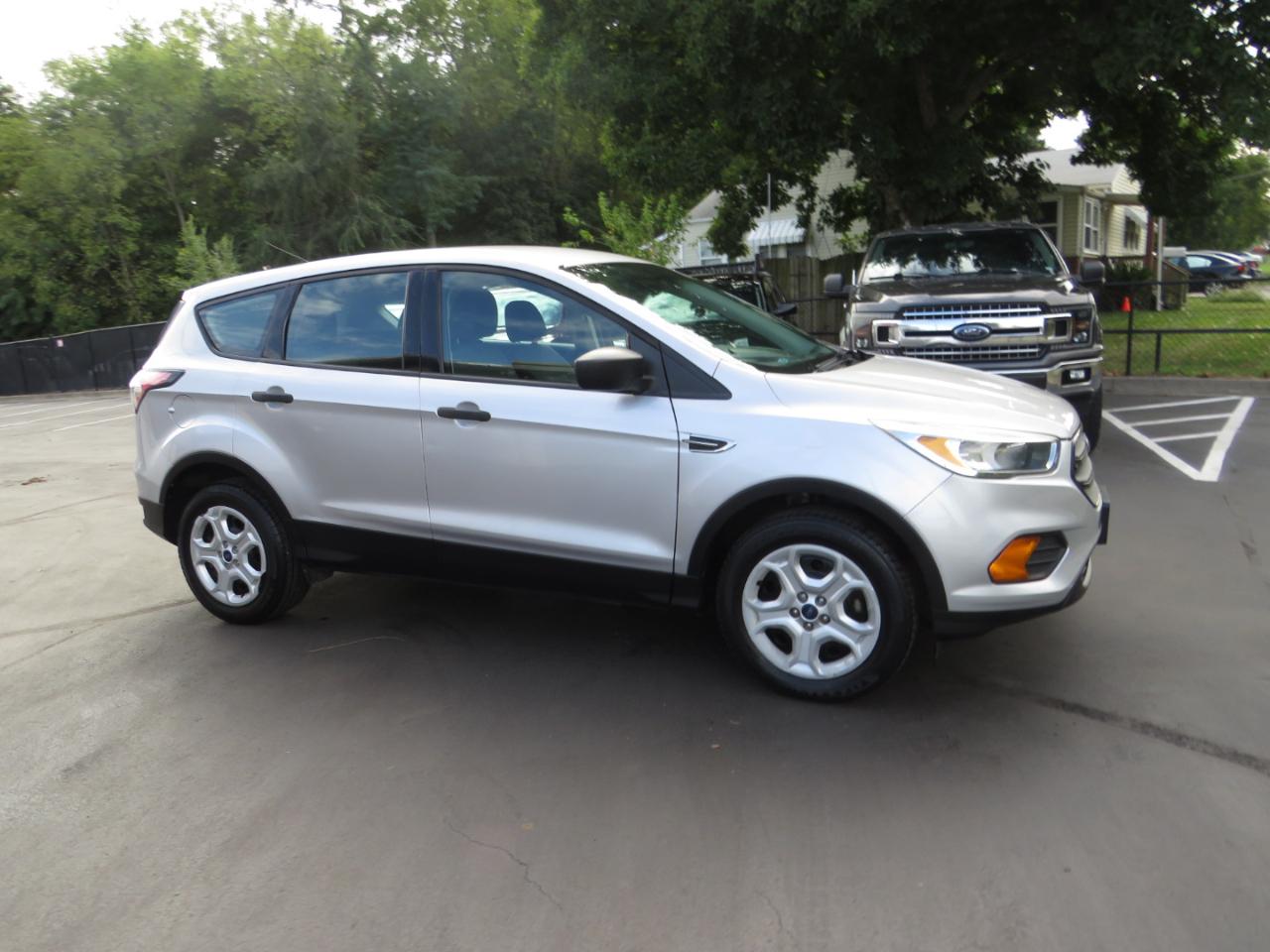 Ford Escape S FWD 2017