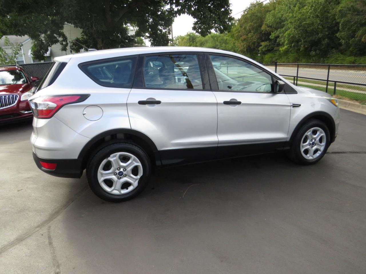 Ford Escape S FWD 2017