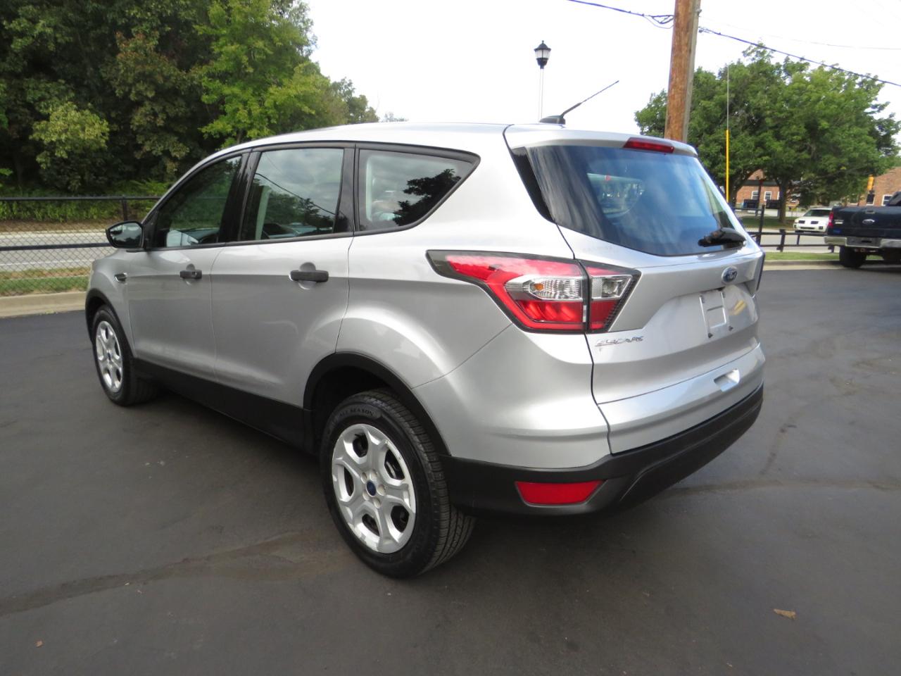 Ford Escape S FWD 2017
