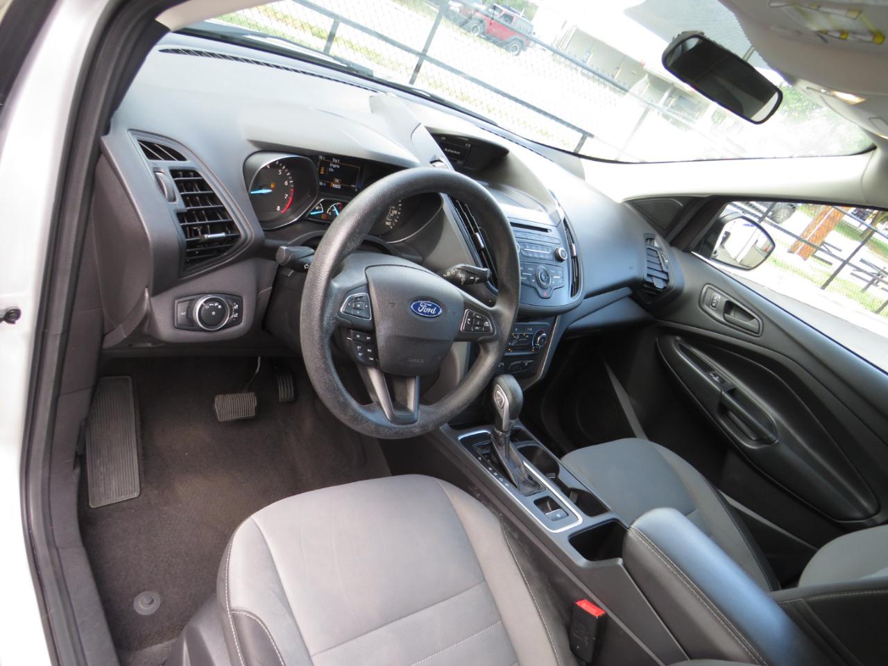 Ford Escape S FWD 2017