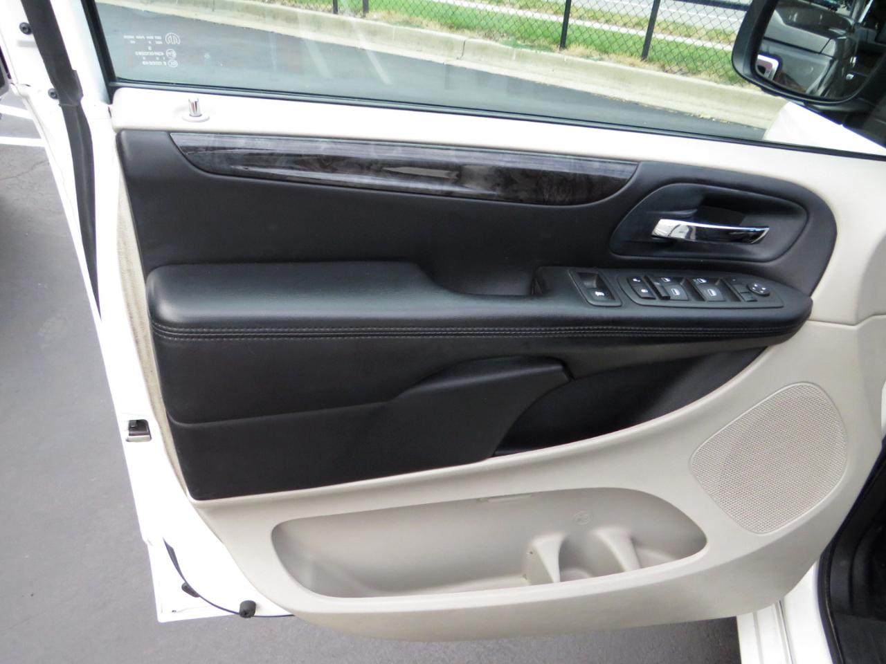 Dodge Grand Caravan 4dr Wgn SXT 2013