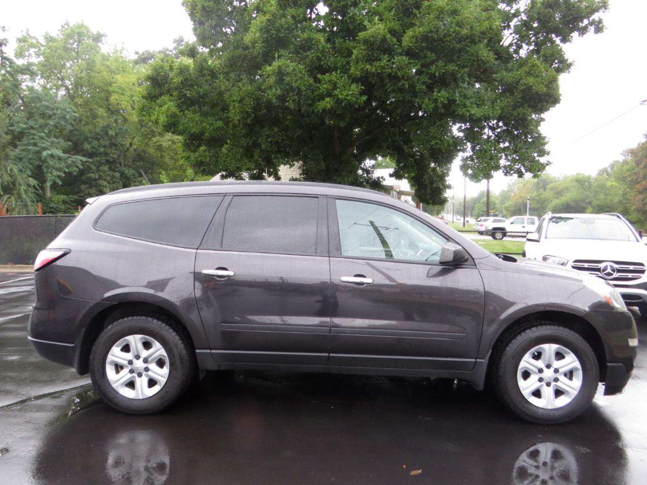 Chevrolet Traverse FWD 4dr LS w/1LS 2016