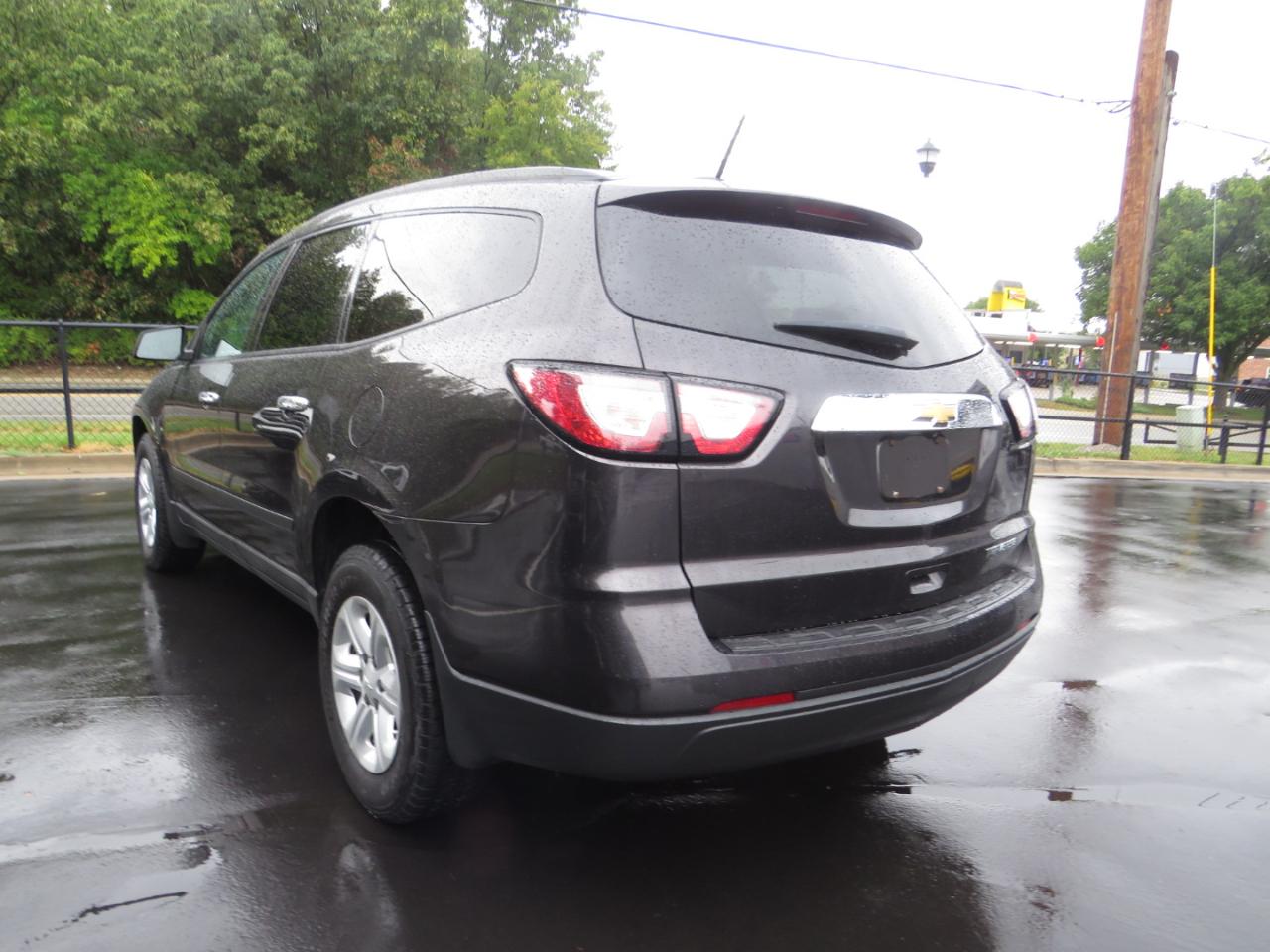 Chevrolet Traverse FWD 4dr LS w/1LS 2016