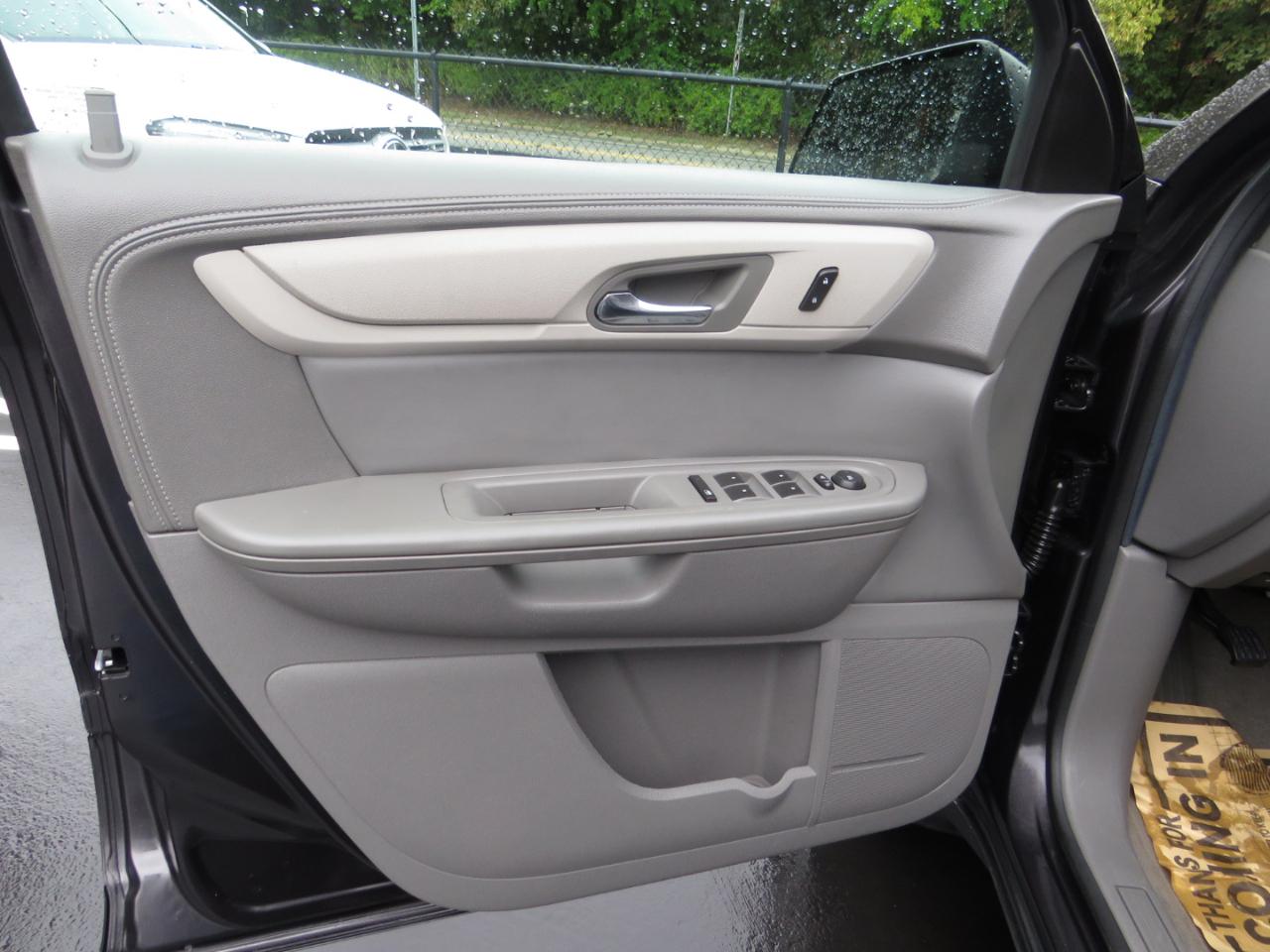 Chevrolet Traverse FWD 4dr LS w/1LS 2016