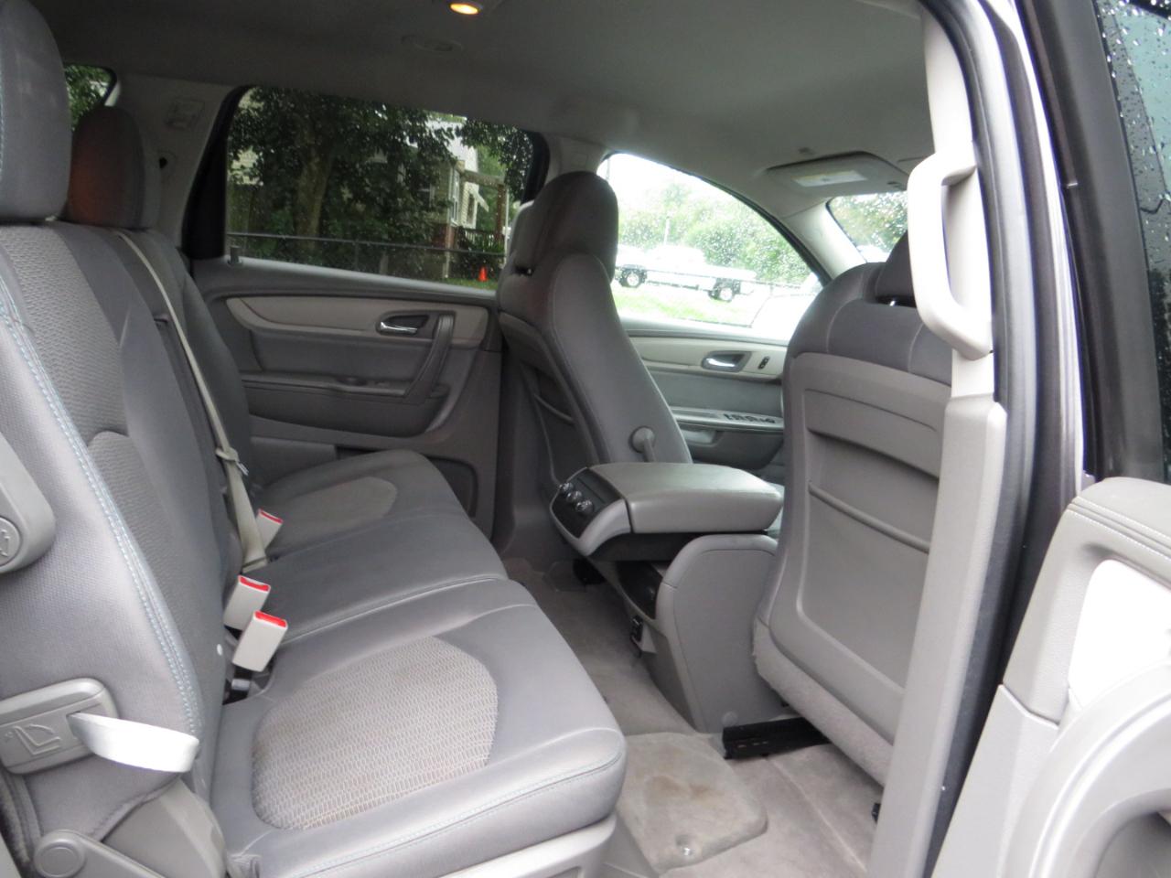 Chevrolet Traverse FWD 4dr LS w/1LS 2016