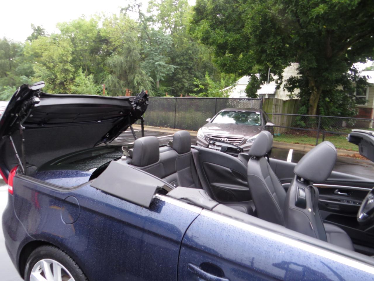 Volkswagen Eos 2dr Conv Komfort SULEV 2012