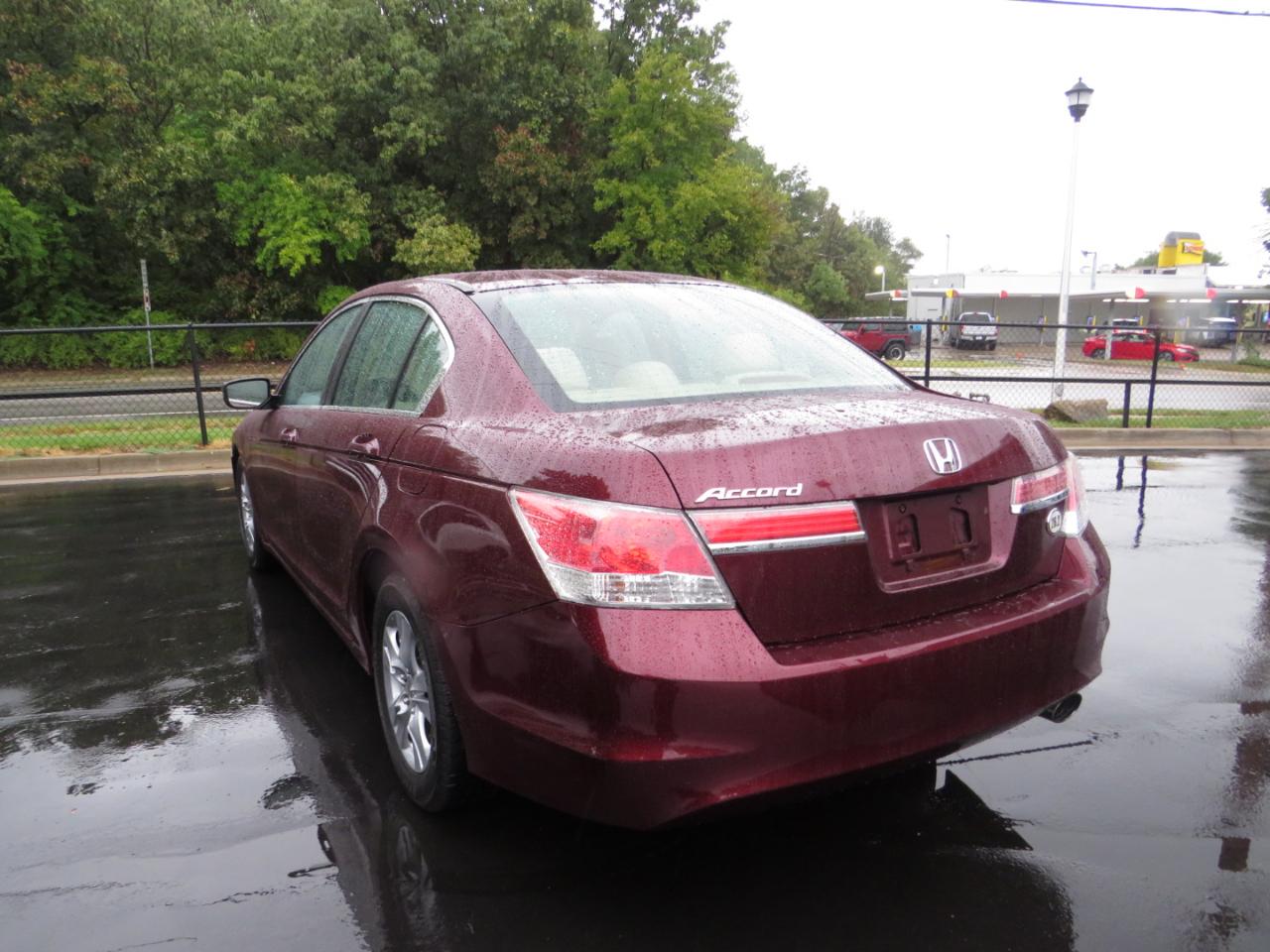 Honda Accord Sdn 4dr I4 Auto LX Premium 2012