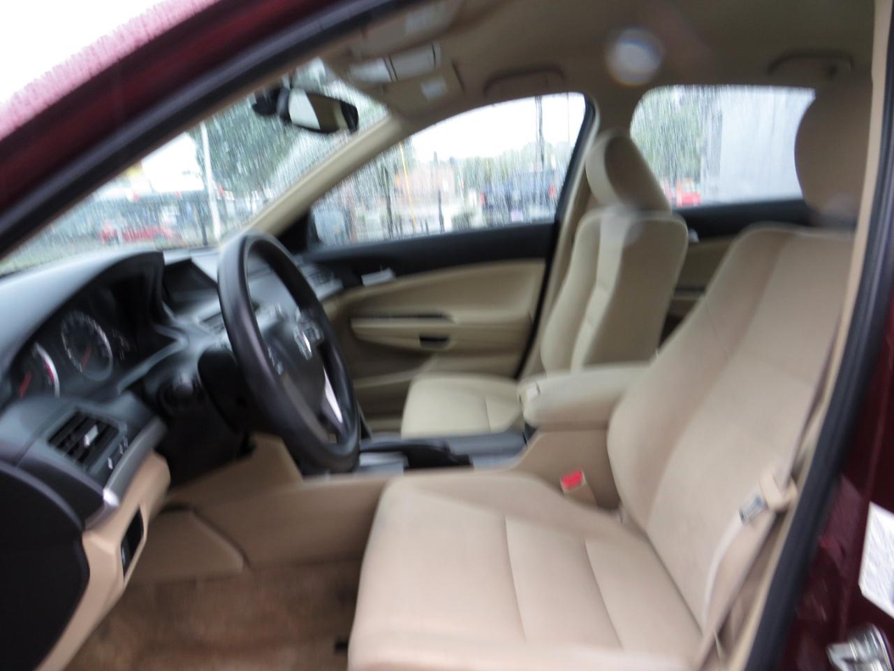 Honda Accord Sdn 4dr I4 Auto LX Premium 2012