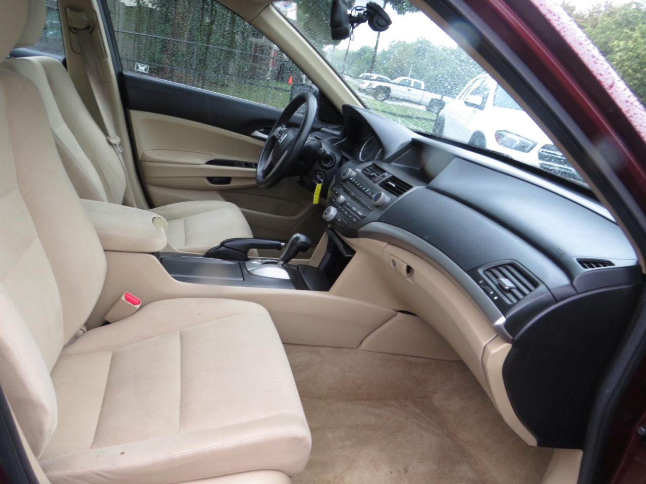 Honda Accord Sdn 4dr I4 Auto LX Premium 2012