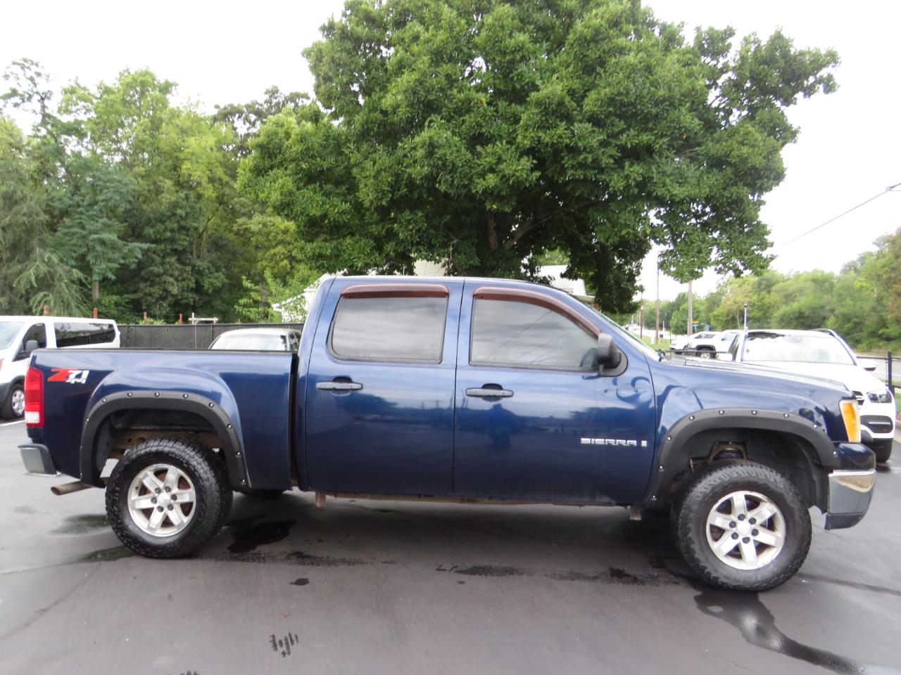 GMC Sierra 1500 4WD Crew Cab 143.5" SLE 2009