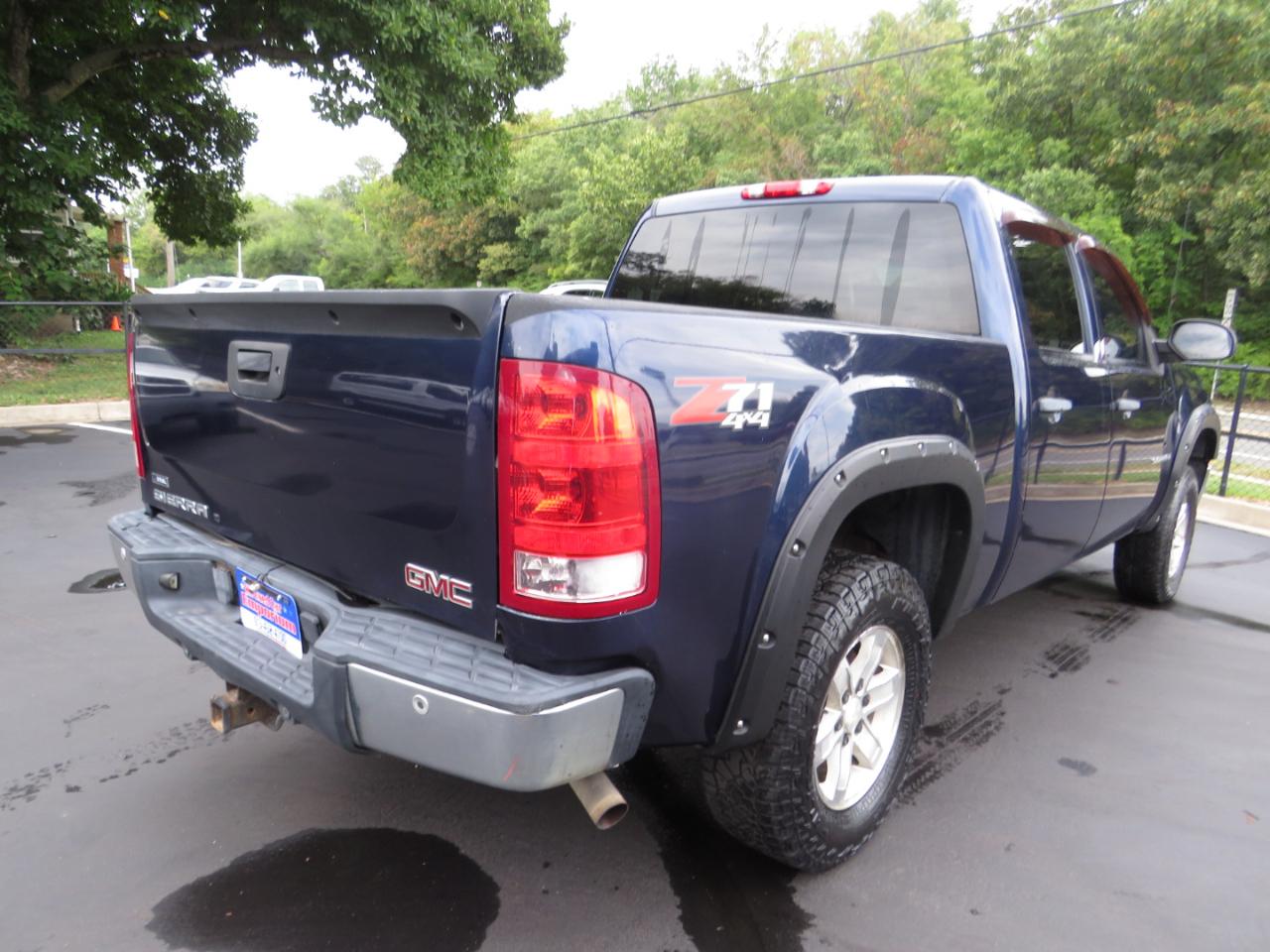 GMC Sierra 1500 4WD Crew Cab 143.5" SLE 2009
