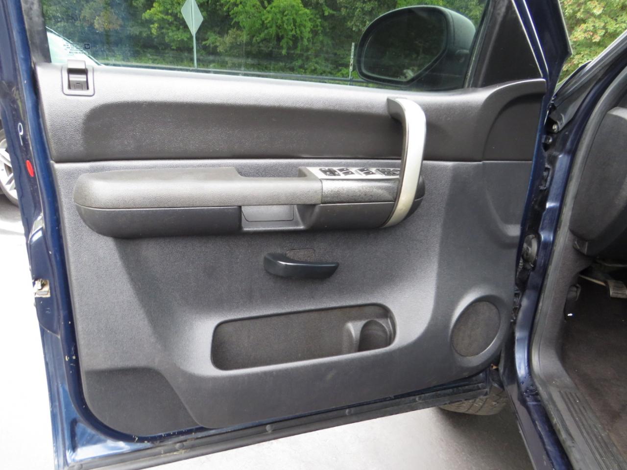 GMC Sierra 1500 4WD Crew Cab 143.5" SLE 2009