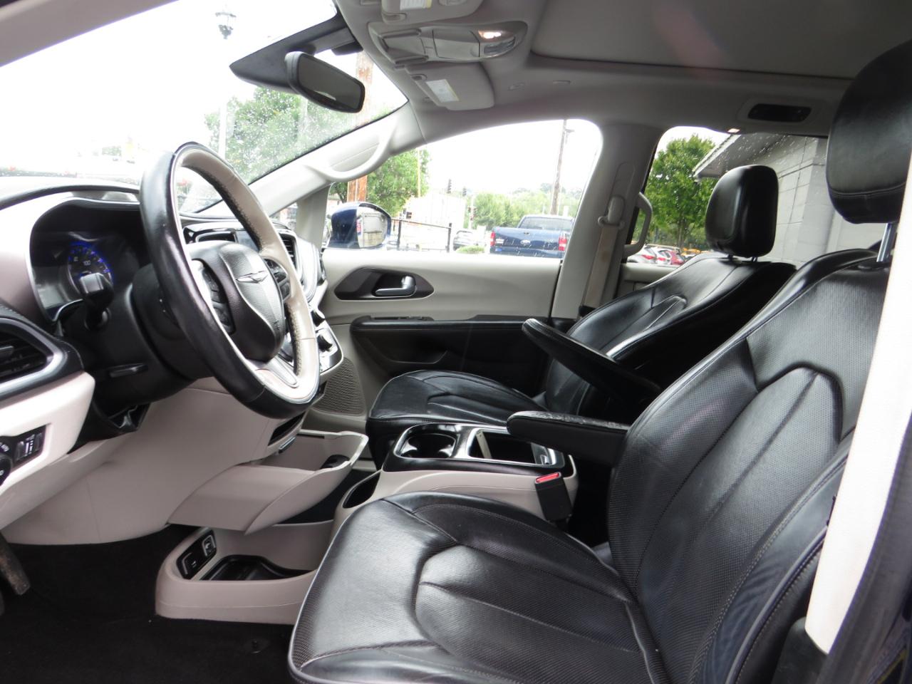 Chrysler Pacifica Limited FWD 2018
