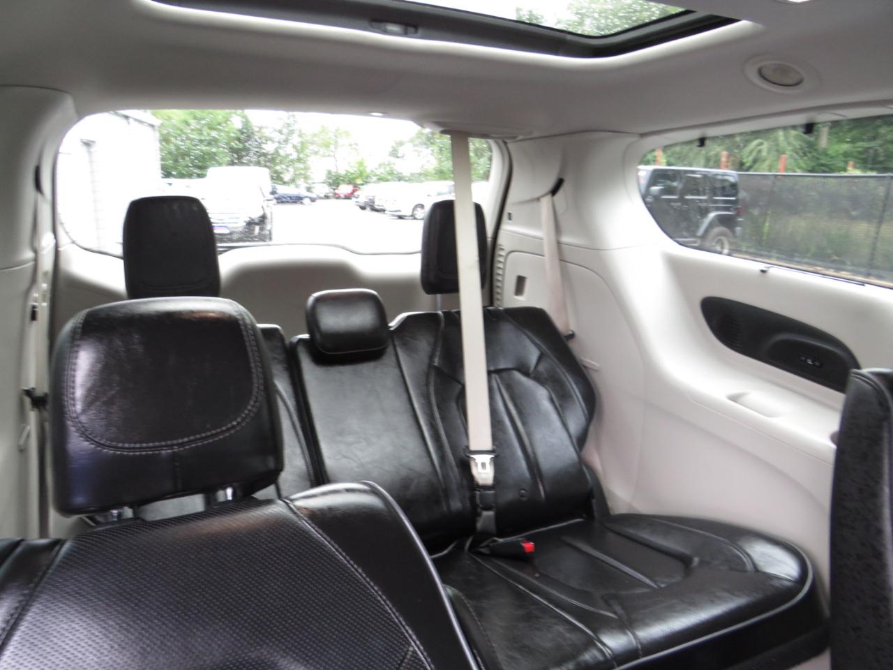 Chrysler Pacifica Limited FWD 2018