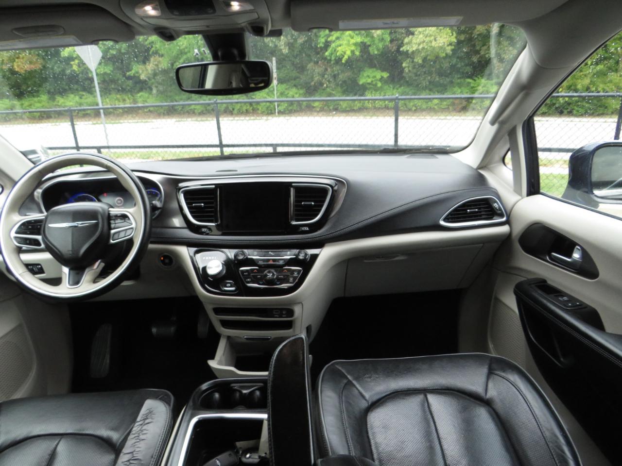 Chrysler Pacifica Limited FWD 2018