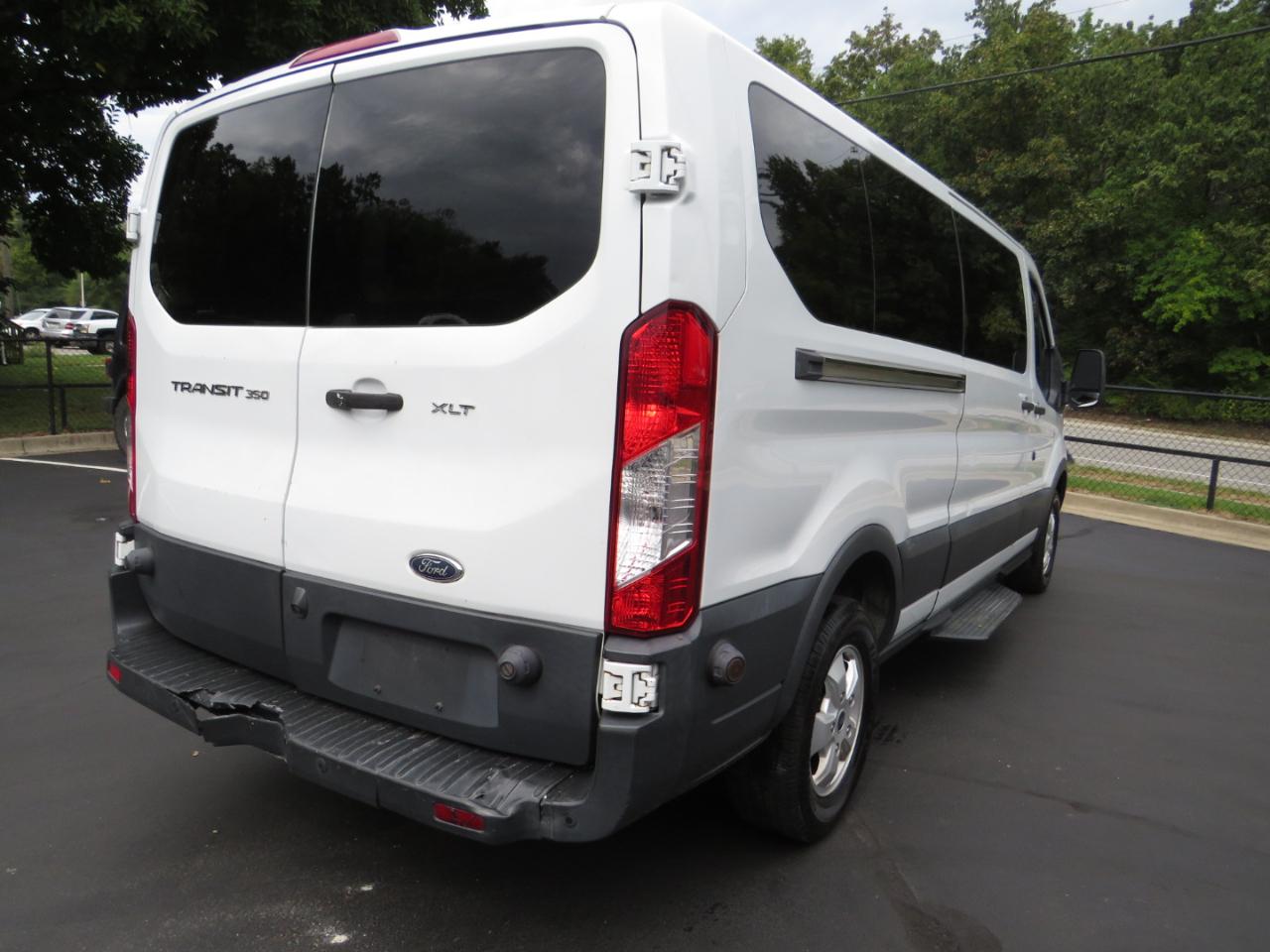 Ford Transit Wagon T-350 148" Low Roof XLT Sliding RH Dr 2017