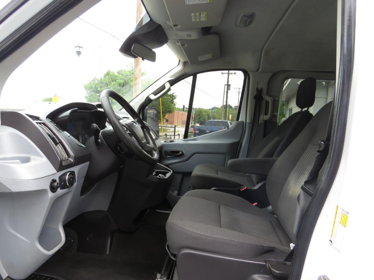 Ford Transit Wagon T-350 148" Low Roof XLT Sliding RH Dr 2017
