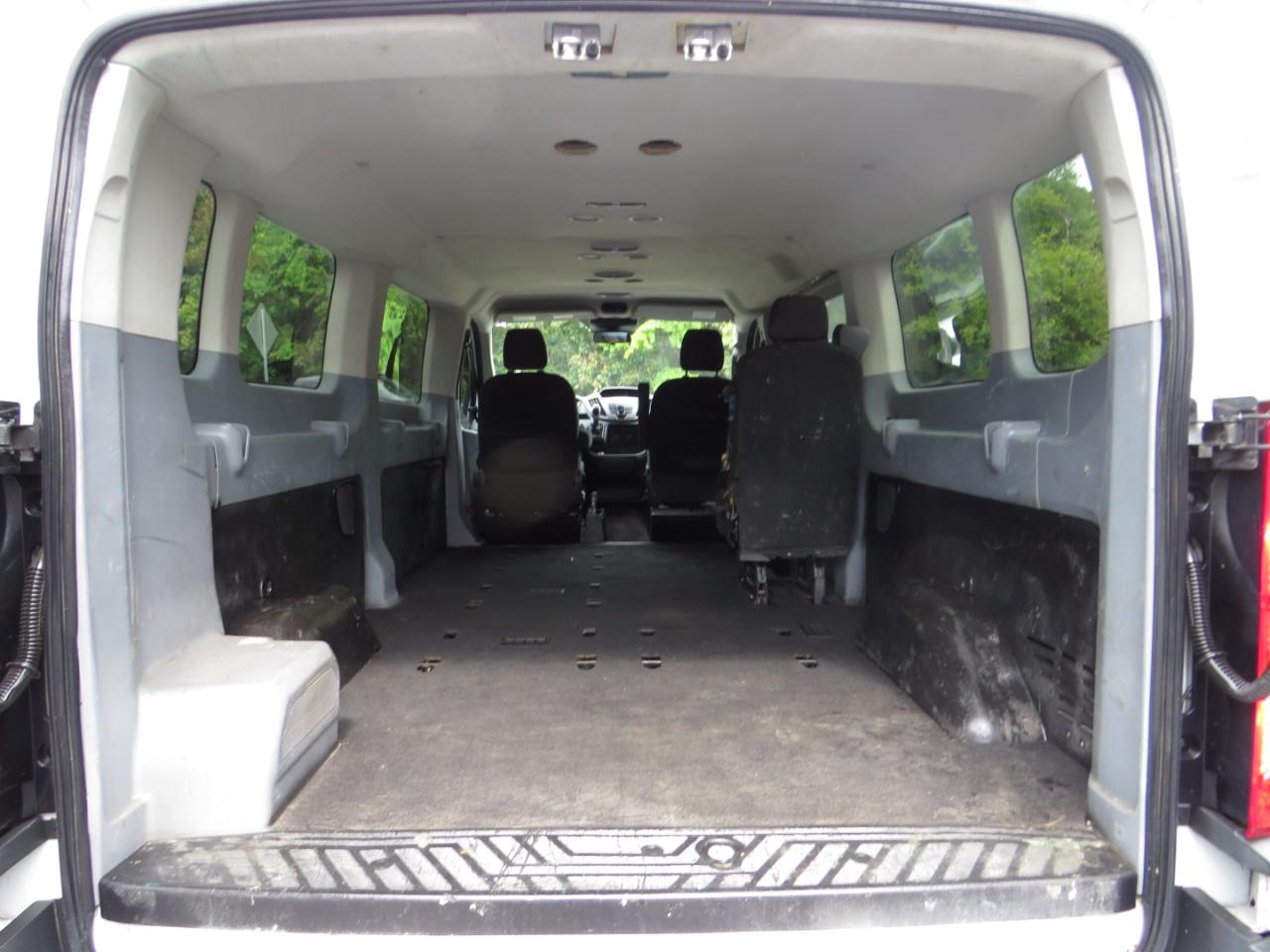 Ford Transit Wagon T-350 148" Low Roof XLT Sliding RH Dr 2017