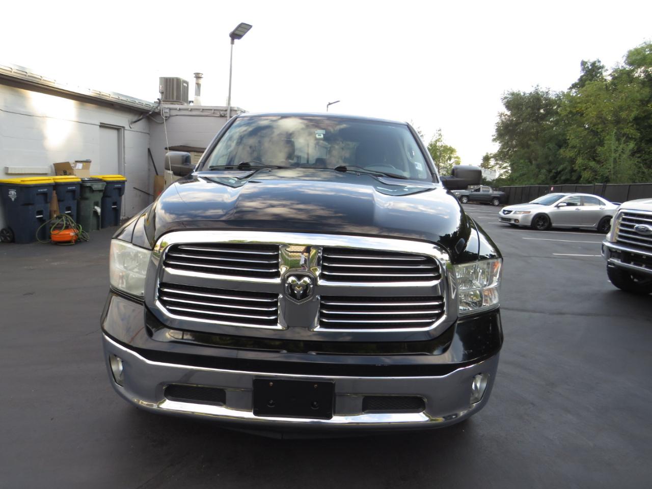 RAM 1500 4WD Crew Cab 140.5" Big Horn 2013