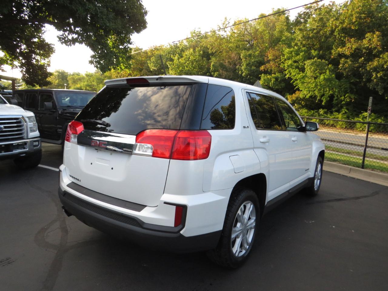 GMC Terrain FWD 4dr SLE w/SLE-1 2017