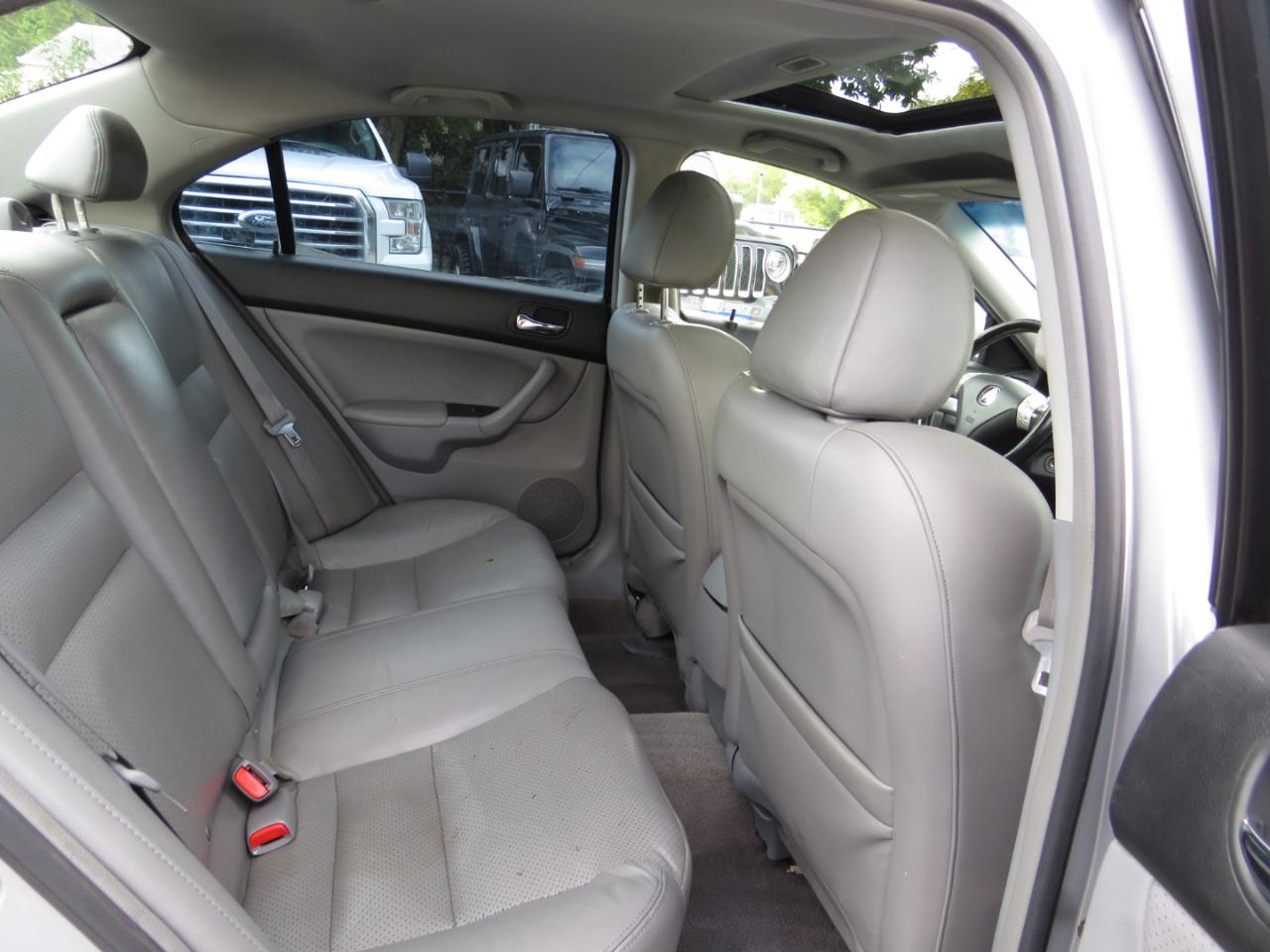 Acura TSX 4dr Sport Sdn Auto 2004