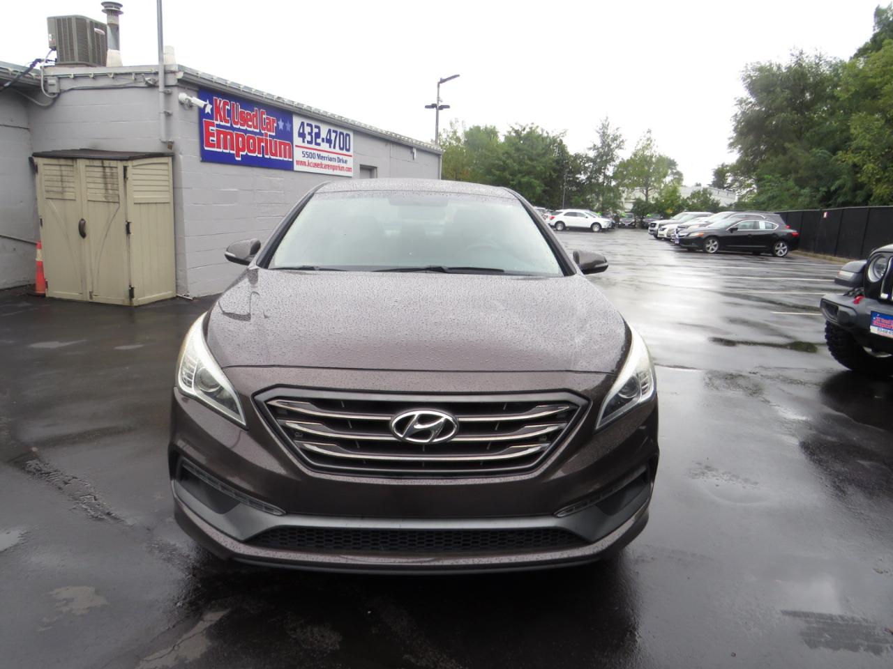 Hyundai Sonata 4dr Sdn 2.4L Sport 2015