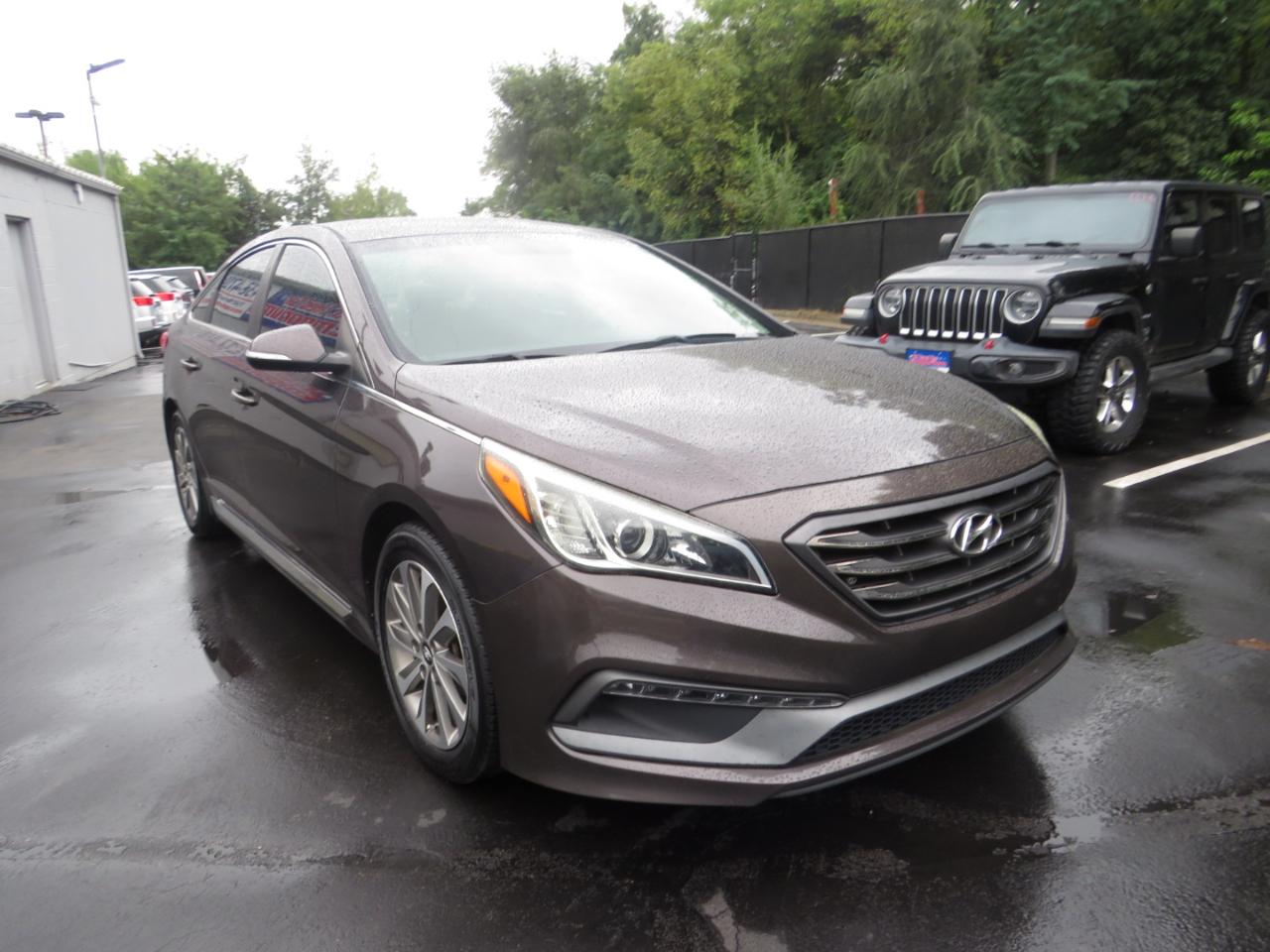 Hyundai Sonata 4dr Sdn 2.4L Sport 2015