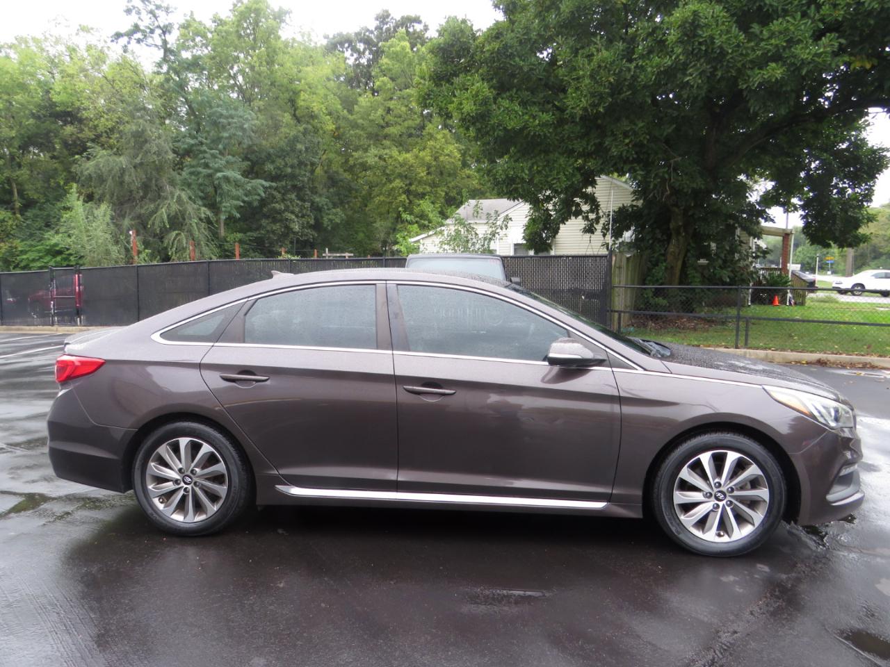 Hyundai Sonata 4dr Sdn 2.4L Sport 2015