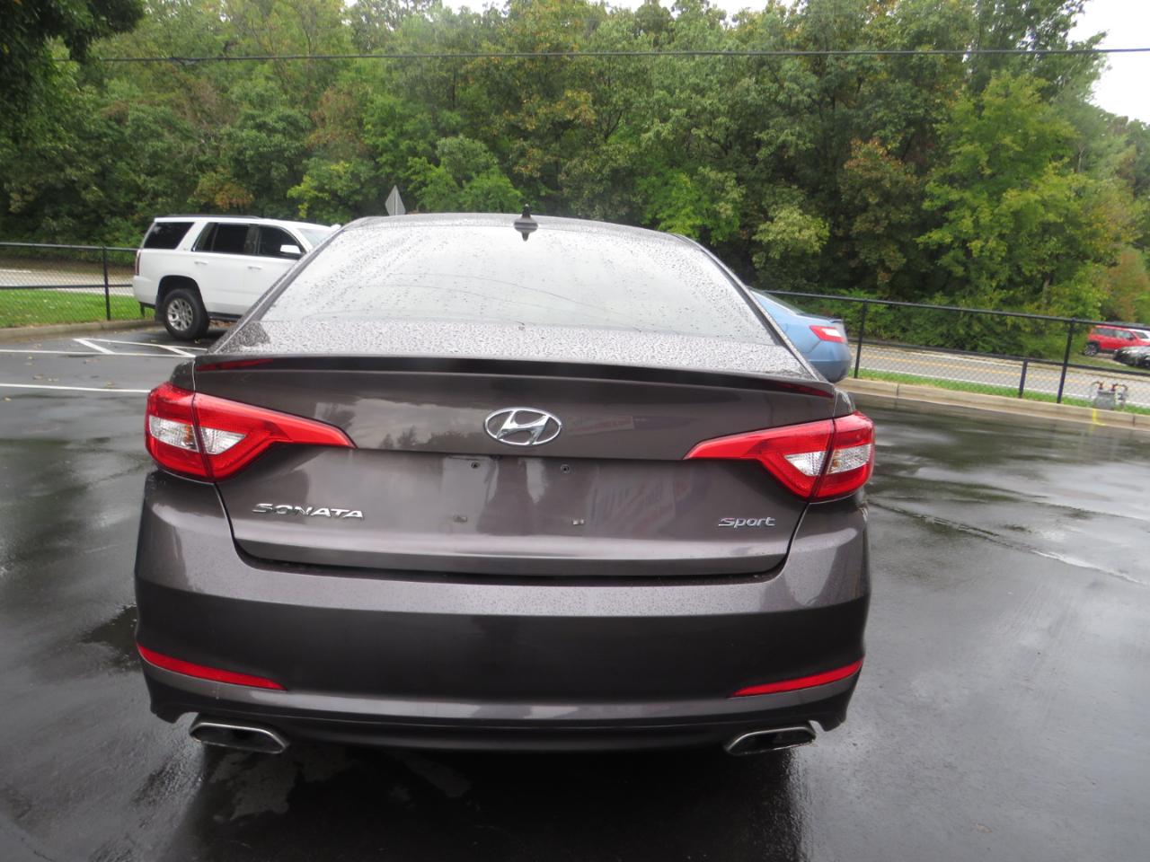 Hyundai Sonata 4dr Sdn 2.4L Sport 2015