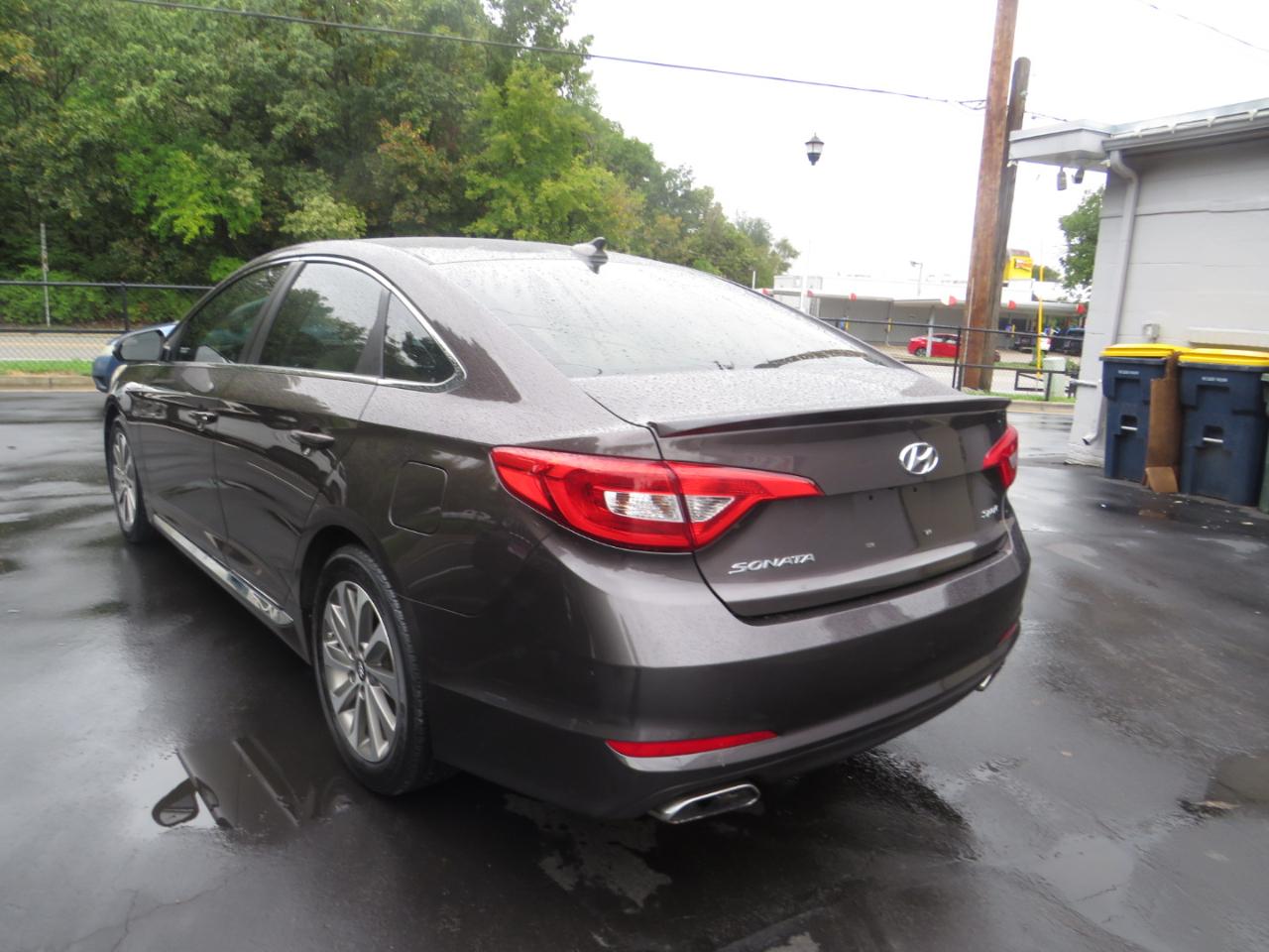 Hyundai Sonata 4dr Sdn 2.4L Sport 2015