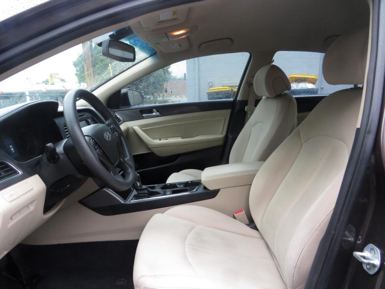 Hyundai Sonata 4dr Sdn 2.4L Sport 2015
