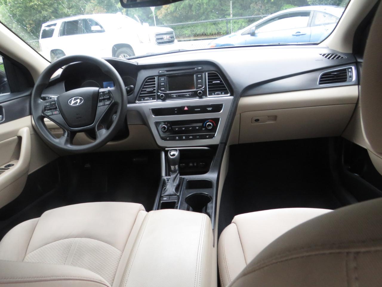 Hyundai Sonata 4dr Sdn 2.4L Sport 2015