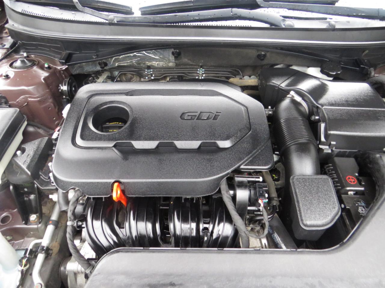Hyundai Sonata 4dr Sdn 2.4L Sport 2015