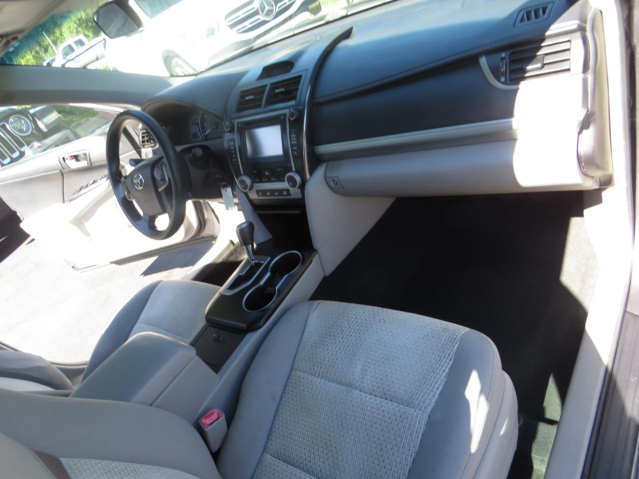 Toyota Camry 2014.5 4dr Sdn I4 Auto SE Sport (Natl) 2014
