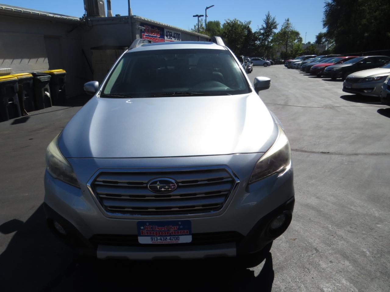 Subaru Outback 4dr Wgn 2.5i Limited 2015
